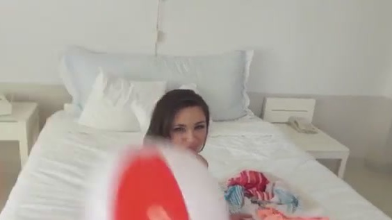 Marj Simpson ishtirokidagi porno videolar va komikslar