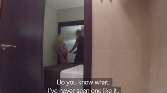 Onamnikida porno tomosha qilish Jinsiy travestit dbsm